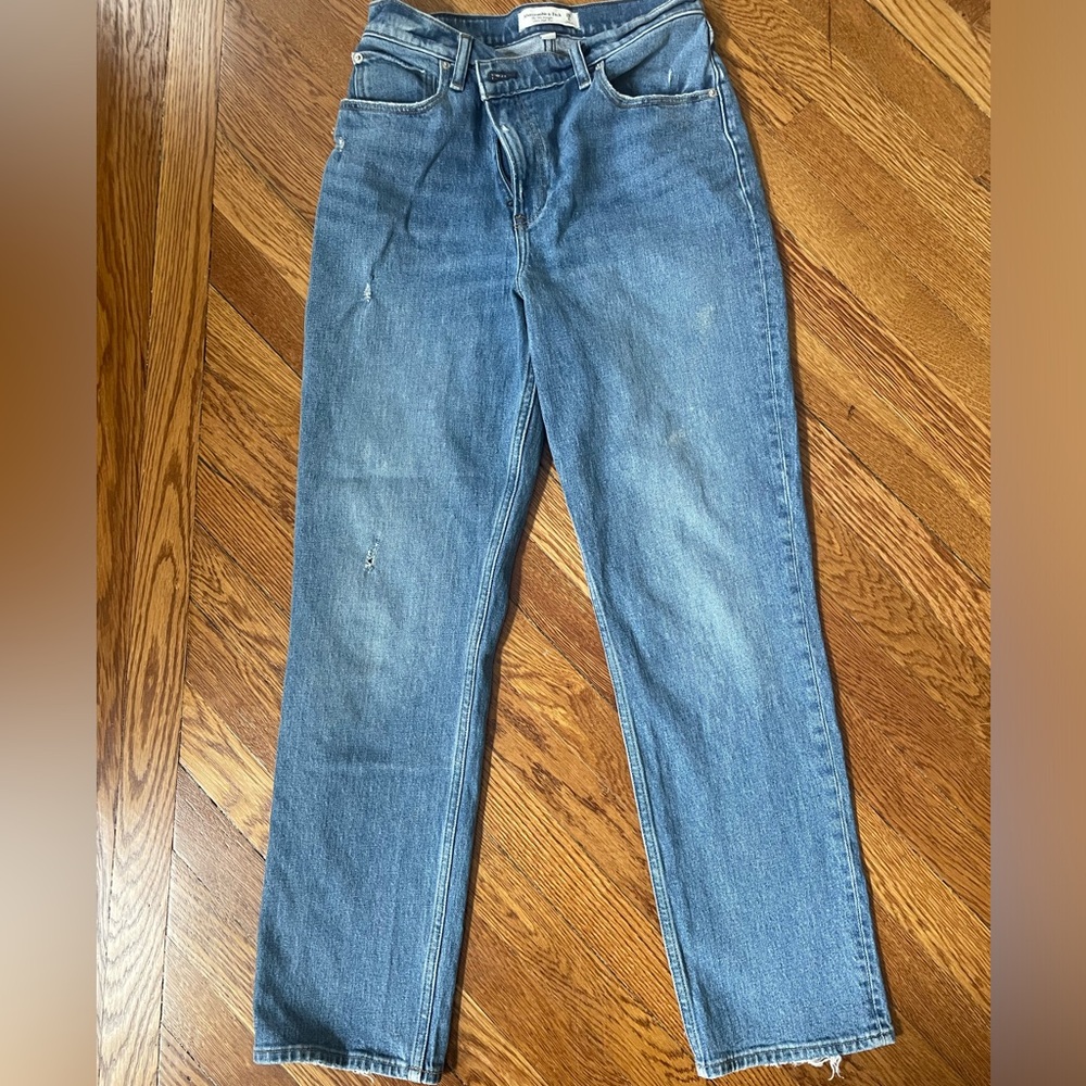 Abercrombie & Fitch 90s Straight Ultra High Rise Jeans